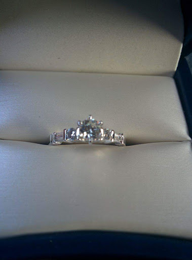 Jeweler «Hendersonville Jewelers», reviews and photos, 811 W Main St, Hendersonville, TN 37075, USA