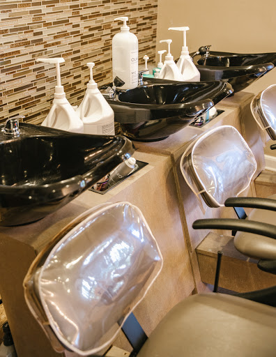 Beauty Salon «Utopia Salon & Day Spa», reviews and photos, 510 N East Ave, Vineland, NJ 08360, USA