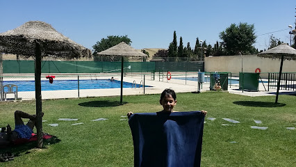 Piscina Municipal - C. Fuentesaúco, 18, 45920 La Torre de Esteban Hambrán, Toledo, Spain