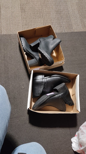 Shoe Store «DSW Designer Shoe Warehouse», reviews and photos, 10400 Old Georgetown Rd, Bethesda, MD 20814, USA