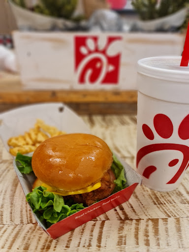 Fast Food Restaurant «Chick-fil-A», reviews and photos, 1708 N Jackson St, Tullahoma, TN 37388, USA