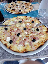 Plats et boissons du Pizzeria Restaurant L'Oustal à Laguépie - n°10