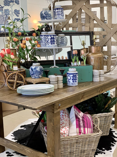 Used Furniture Store «Consign Design Interior», reviews and photos, 5556 Atlanta Hwy, Flowery Branch, GA 30542, USA