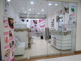 Pink's Salón & Spa