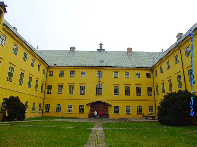 Értékelések erről a helyről: Kalocsai Érseki Palota, Kalocsa - Múzeum