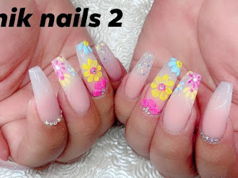 Unik Nails 2