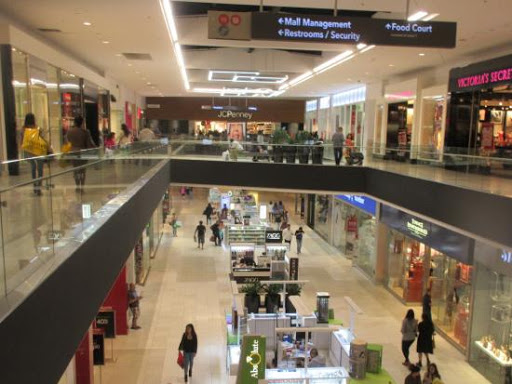 Shopping Mall «Townline Square Shopping Center», reviews and photos, 533 S Broad St, Meriden, CT 06450, USA