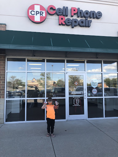 Mobile Phone Repair Shop «CPR Cell Phone Repair West Chester», reviews and photos, 7751 Cox Ln, West Chester Township, OH 45069, USA