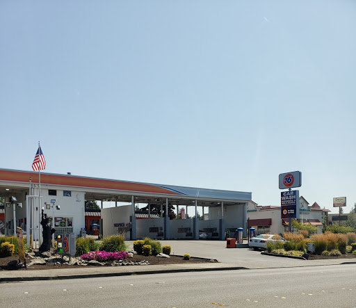 76 en Lynnwood