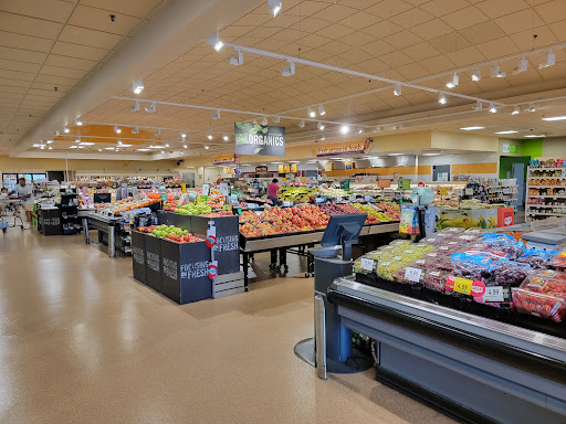Supermarket «Super Stop & Shop», reviews and photos, 855 Bridgeport Ave, Milford, CT 06460, USA