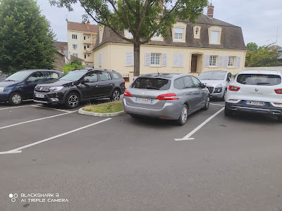 Parking du boulevard à Paray-le-Monial