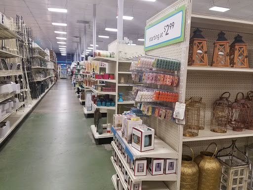 Home Goods Store «At Home», reviews and photos, 2000 Casteel Dr, Coraopolis, PA 15108, USA