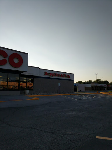 Pet Supply Store «Petco Animal Supplies», reviews and photos, 1450 Twixt Town Rd, Marion, IA 52302, USA