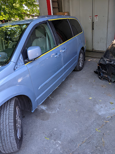 Auto Body Shop «E&W Auto Body», reviews and photos, 34 Center St, Methuen, MA 01844, USA