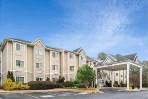 Microtel Inn & Suites by Wyndham Columbus North image