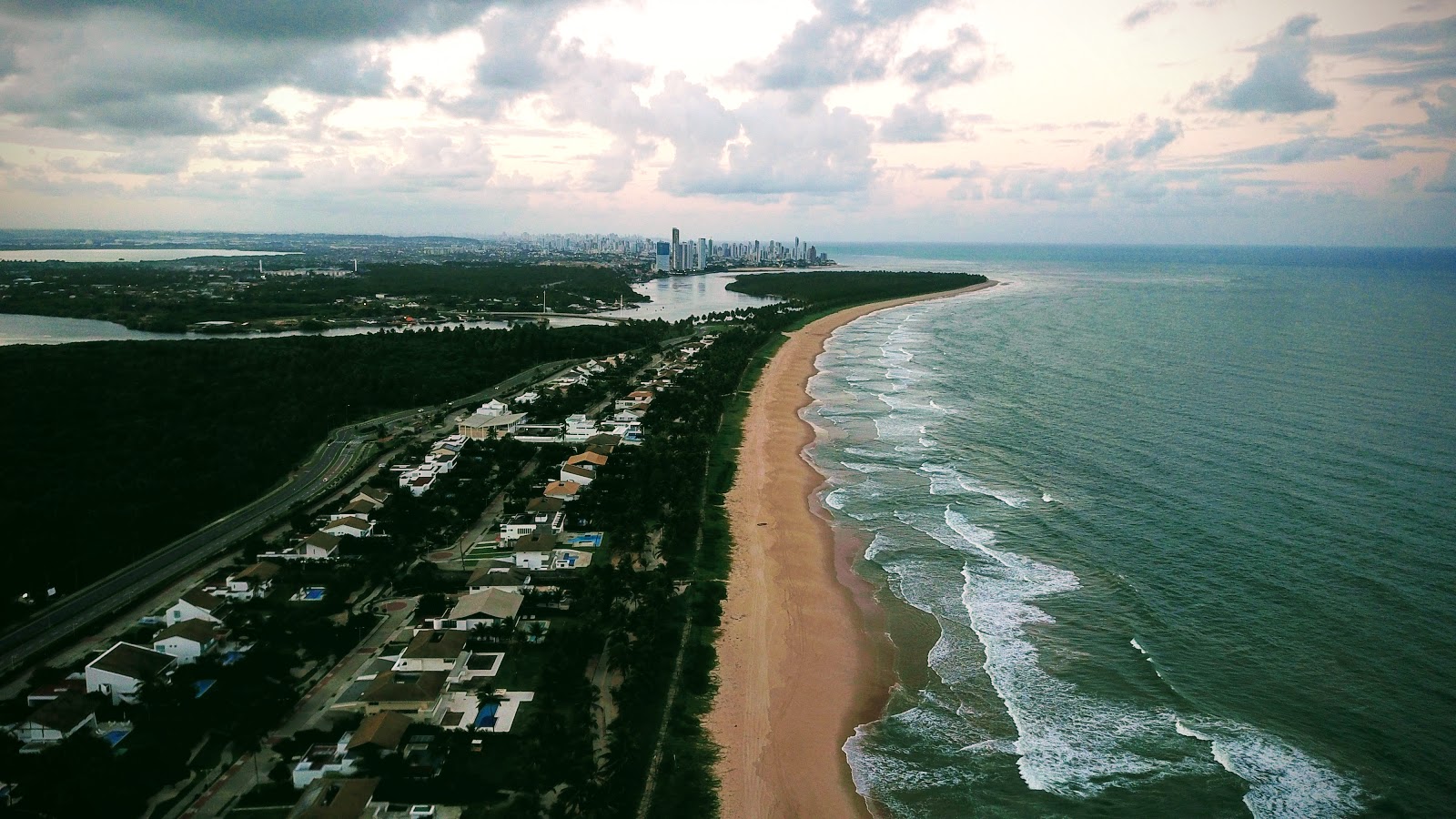 Foto van Gaibu Strand met recht en lang