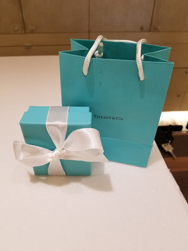 Jewelry Store «Tiffany & Co.», reviews and photos, 796 Americana Way, Glendale, CA 91210, USA