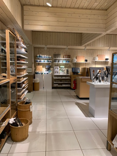 Furniture Store «Crate and Barrel», reviews and photos, 125 Westchester Ave, White Plains, NY 10601, USA