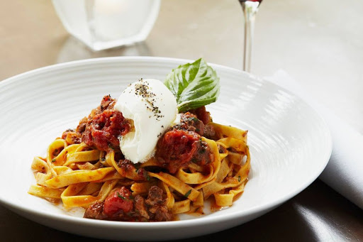 American Restaurant «Pinstripes», reviews and photos, 435 E Illinois St, Chicago, IL 60611, USA