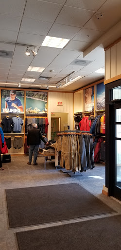 Clothing Store «Eddie Bauer», reviews and photos, 338 Broadway, Saratoga Springs, NY 12866, USA