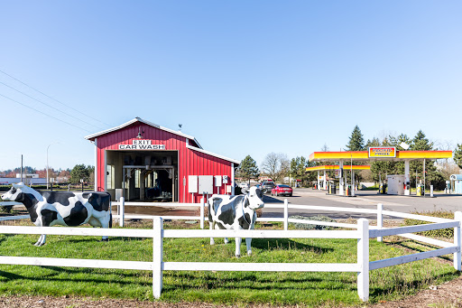 Car Wash «Red Barn Car Wash», reviews and photos, 10115 SE Hwy 212, Clackamas, OR 97015, USA