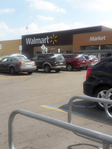 Department Store «Walmart Supercenter», reviews and photos, 28804 Gratiot Ave, Roseville, MI 48066, USA