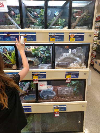 Pet Supply Store «PetSmart», reviews and photos, 2028 Miamisburg Centerville Rd, Dayton, OH 45459, USA
