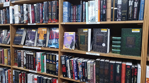 Book Store «Half Price Books», reviews and photos, 1321 SE Everett Mall Way, Everett, WA 98208, USA