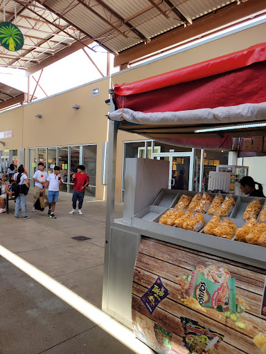 Shopping Mall «Rio Grande Valley Premium Outlets», reviews and photos, 5001 E Expy 83, Mercedes, TX 78570, USA