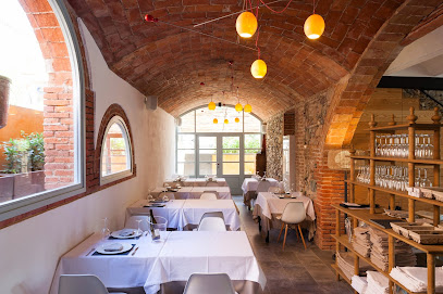 La Perola | Restaurant - Can Ribalta, s/n, 08459 Sant Antoni de Vilamajor, Barcelona, Spain
