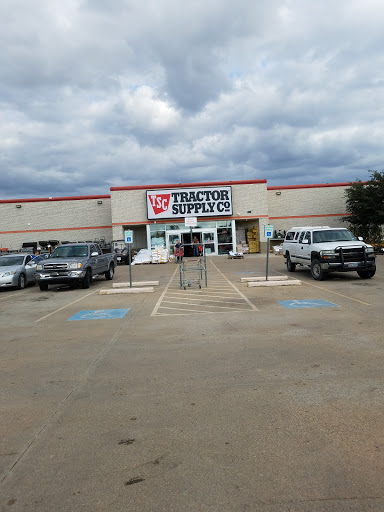 Tractor Supply Co., 3350 N Central Expy, McKinney, TX 75071, USA, 