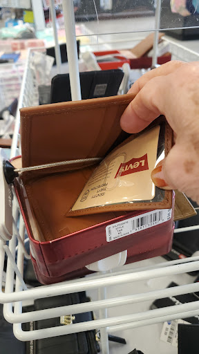 Clothing Store «Ross Dress for Less», reviews and photos, 3425 E Foothill Blvd, Pasadena, CA 91107, USA