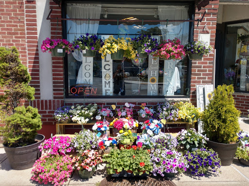 Florist «Lollipops & Roses Florist», reviews and photos, 450 Salem St, Medford, MA 02155, USA
