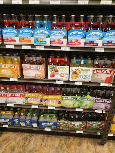 Shopping Mall «Essex Green Shopping Center», reviews and photos, 495 Prospect Ave, West Orange, NJ 07052, USA