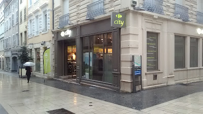 Carrefour City à Mâcon