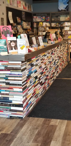 Book Store «Bookbug - An Independent Bookstore for All Ages», reviews and photos, 3019 Oakland Dr, Kalamazoo, MI 49008, USA