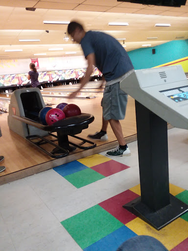 Bowling Alley «Rose Lanes Bowling Center», reviews and photos, 910 Rose Ln, Toccoa, GA 30577, USA