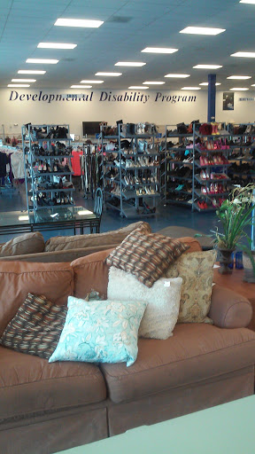 Thrift Store «Goodwill West Palm Beach/Gulfstream Super Store & Donation Center», reviews and photos