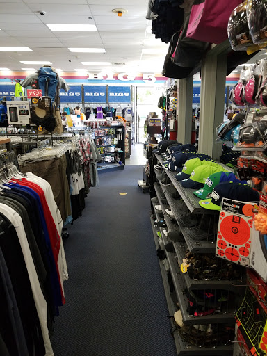 Sporting Goods Store «Big 5 Sporting Goods - Olympia», reviews and photos, 909 Cooper Point Rd SW, Olympia, WA 98502, USA