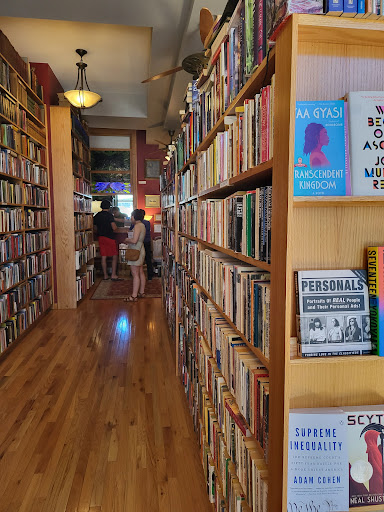 Book Store «Voyageur Book Shop», reviews and photos, 2212 S Kinnickinnic Ave, Milwaukee, WI 53207, USA