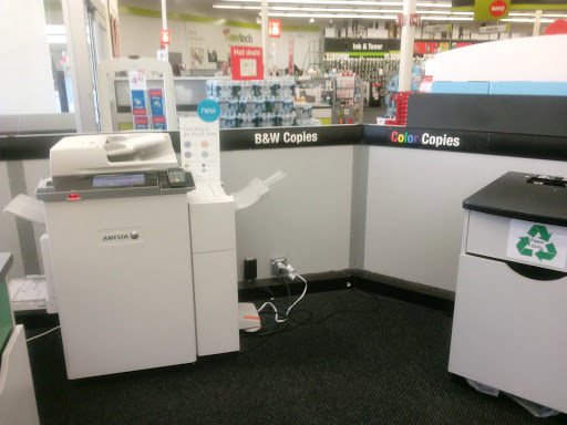 Office Supply Store «Staples», reviews and photos, 1915 E Victory Dr E, Savannah, GA 31404, USA