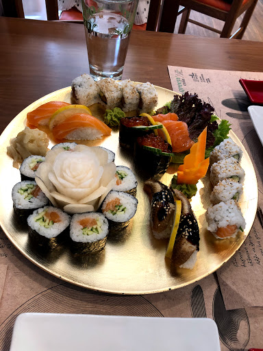 IKURA Sushi - Korean food