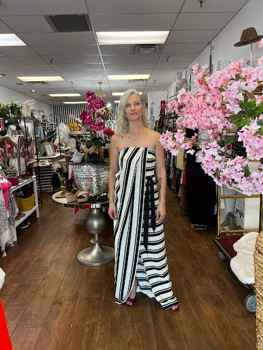 Boutique «Luxe Boutique and Consignment», reviews and photos, 931 N State Rd 434, Altamonte Springs, FL 32714, USA