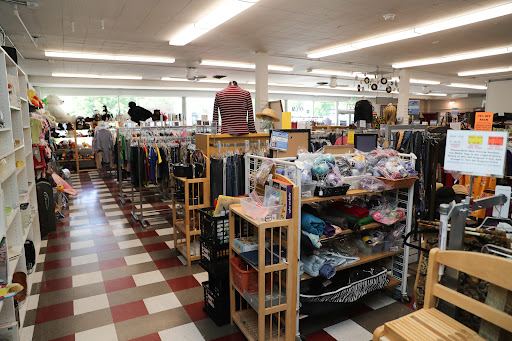 Thrift Store «Lodi House Thrift Store», reviews and photos, 221 W Lodi Ave, Lodi, CA 95240, USA