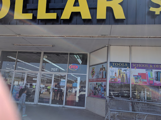 Dollar Store «King Dollar», reviews and photos, 707 E Davis St, Conroe, TX 77301, USA