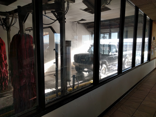 Car Detailing Service «Red Carpet Car Wash and Detailing», reviews and photos, 6465 Leetsdale Dr, Denver, CO 80224, USA