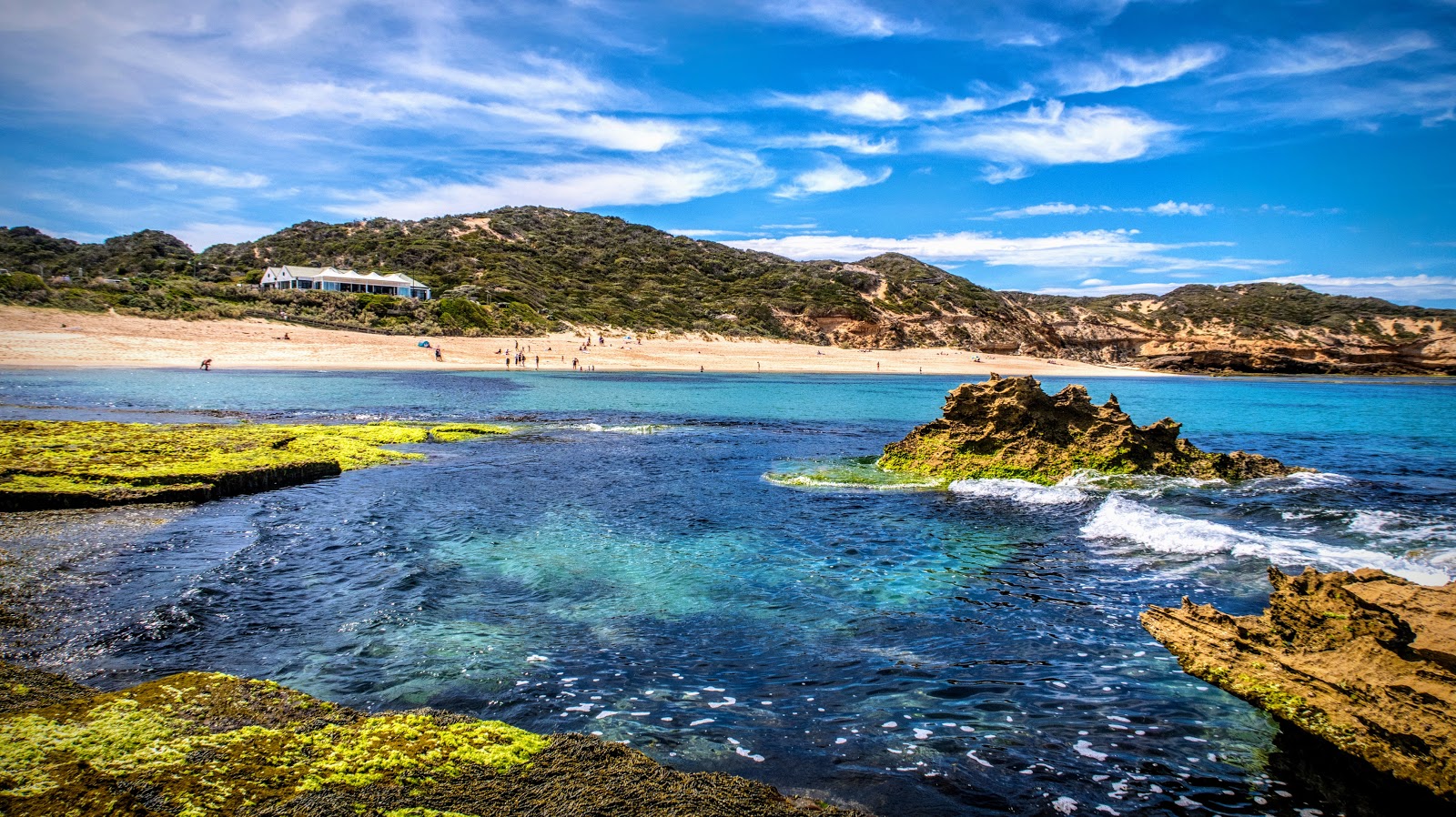 Foto de Sorrento Ocean Beach - lugar popular entre os apreciadores de relaxamento