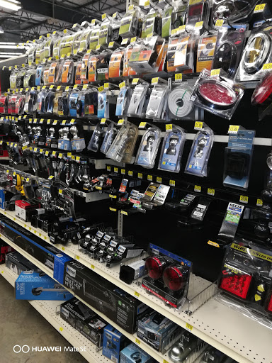 Auto Parts Store «Pep Boys Auto Parts & Service», reviews and photos, 620 N Green Bay Rd, Waukegan, IL 60085, USA