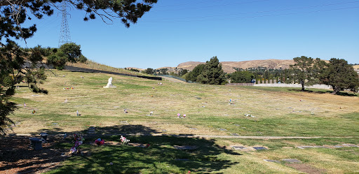 Funeral Home «Skyview Memorial Lawn», reviews and photos, 200 Rollingwood Dr, Vallejo, CA 94591, USA