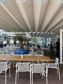 Atmosphère du Yaya La Défense - Restaurant Grec & Bar à cocktails à Puteaux - n°20